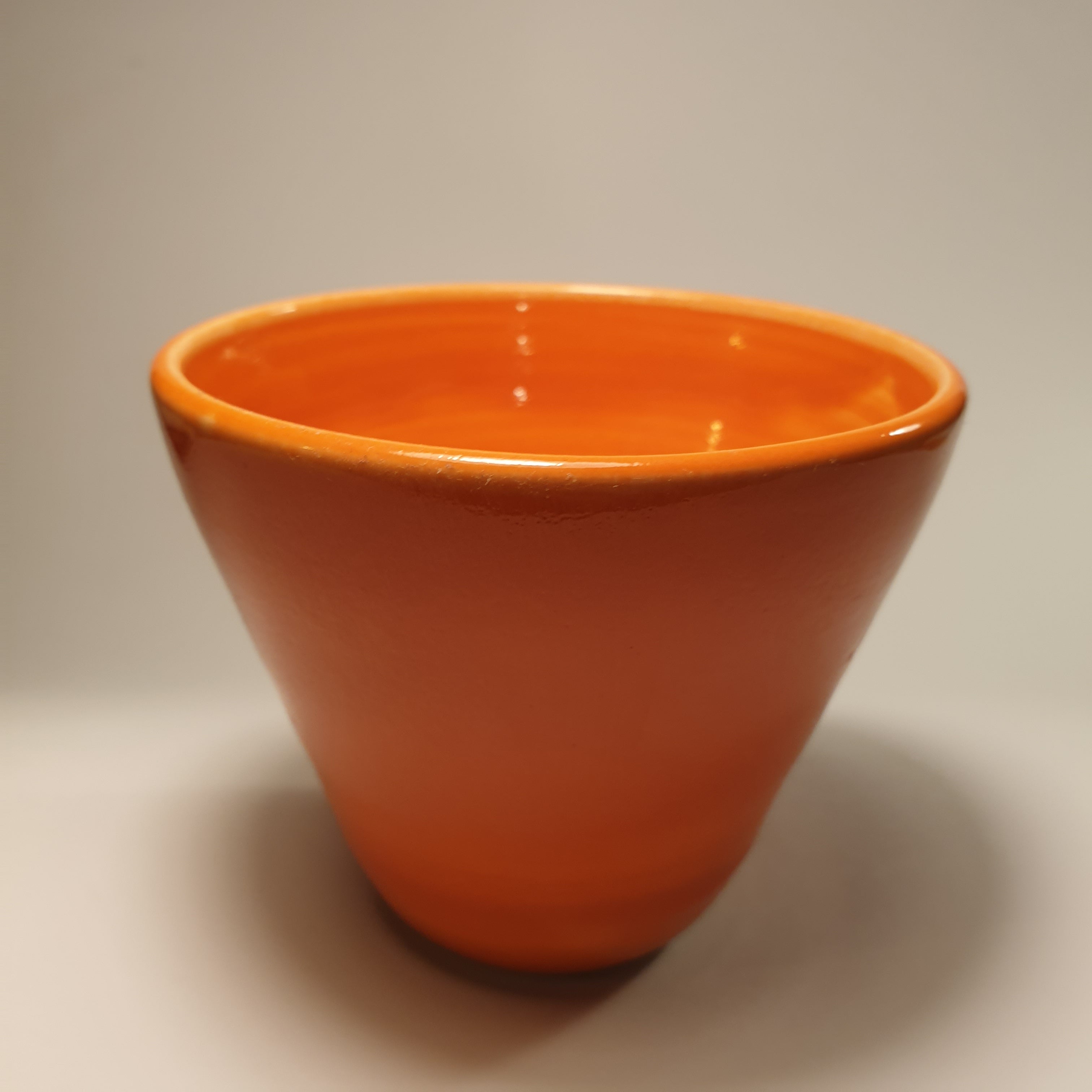 czarka orange dot